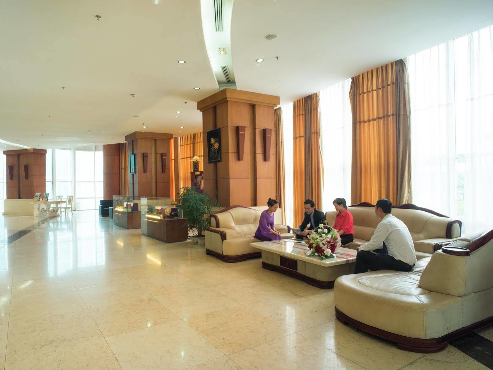 Lam Kinh Hotel Thanh Hóa Esterno foto